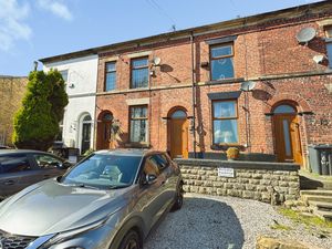 Photo 16- click for photo gallery